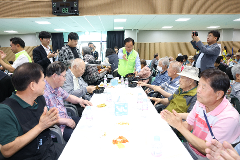 사랑의 짜장면 나눔 효 잔치행사 (75).JPG