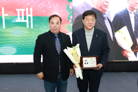 완주군 새마을지도자대회 & 크리스마스 축제 (89).JPG