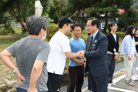 추석맞이 군부대 및 사회복지시설 방문 (21).JPG