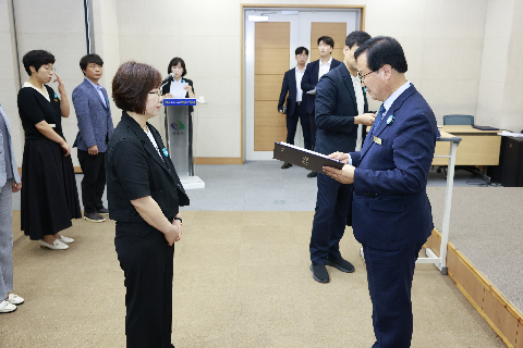 하반기 사령교부 6급이상 (176).JPG