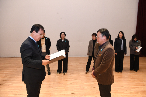 직원월례회 (25).JPG