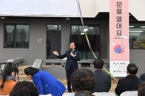 예술곳간&갤러리 잠 오픈식 (13).JPG