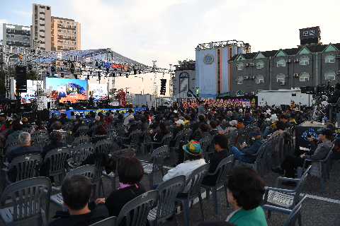 제2회 만경강 전국가요축제 (19).JPG