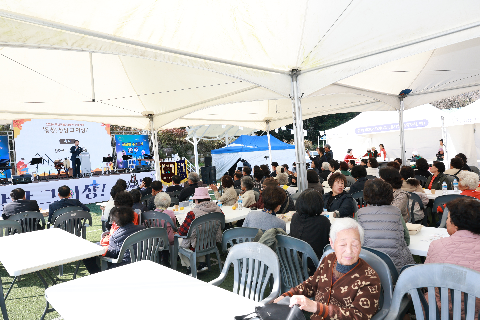 동상생활문화센터 발표회 및 작품전시회 (13).JPG