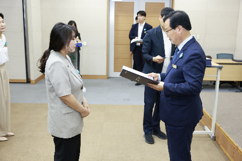 하반기 사령교부 6급이상 (166).JPG