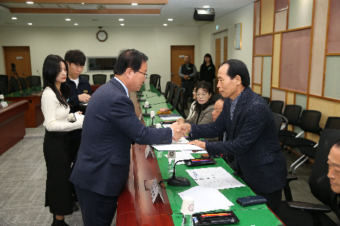 렴군민감사관 위촉식 (33).JPG