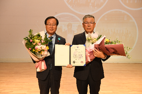 직원월례회 (22).JPG
