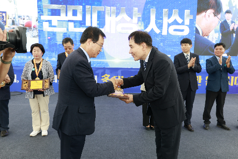 제60회 군민의날 대축제 (83).JPG