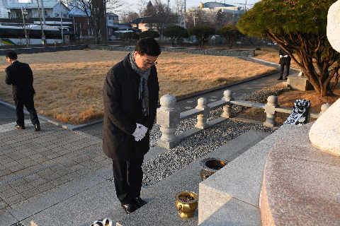 새해 충혼탑 참배 (11).JPG