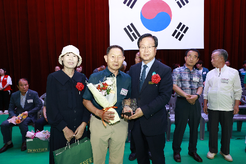 효도대상 시상 및 어르신 위안행사 (49).JPG