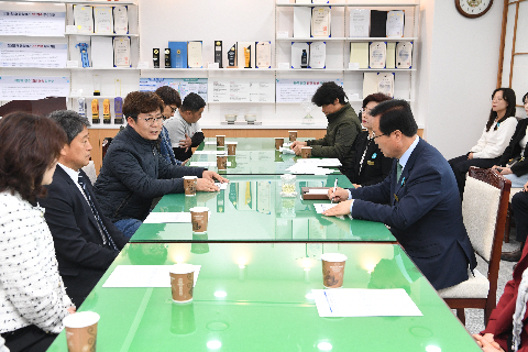 낙우회 시설아동 우유 지원 전달식 (10).JPG