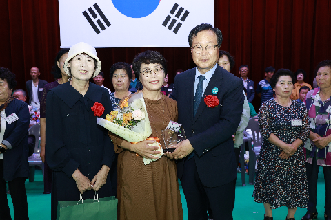 효도대상 시상 및 어르신 위안행사 (77).JPG