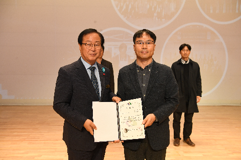 직원월례회 (81).JPG