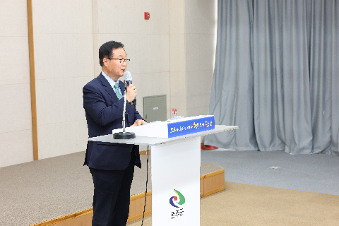 농번기 외국인 계절근로자 입국 환영식 (2).JPG