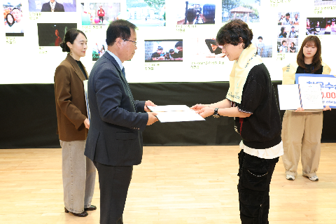 완주아동권리영화제 시상식 (142).JPG