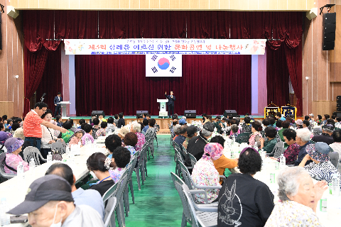 삼례읍 어르신 문화공연및 나눔행사 (59).JPG