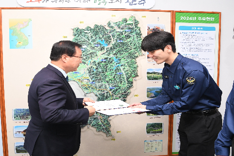 모범사회복무요원 표창장 수여식 (2).JPG