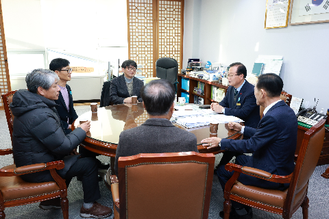 1일군수제 및 한우협회 물품 전달식 (7).JPG