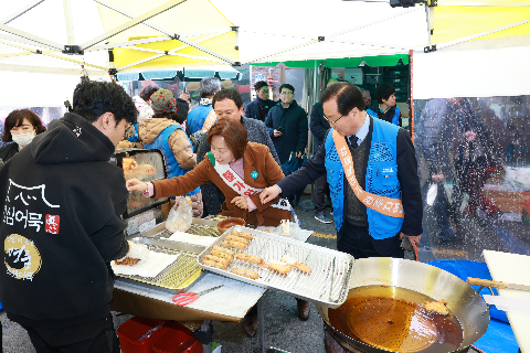 설맞이 봉동시장 장보기 행사 (54).JPG