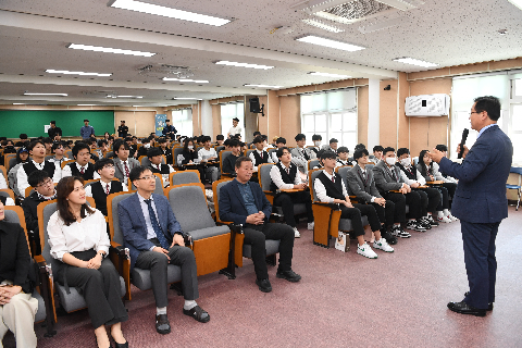 삼례 하이텍고등학교 특강 (10).JPG