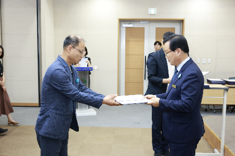 하반기 사령교부 6급이상 (106).JPG
