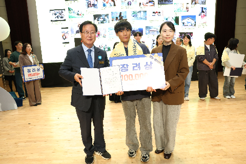 완주아동권리영화제 시상식 (51).JPG