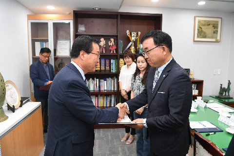 공유재산 심의위원 위촉식 (22).JPG