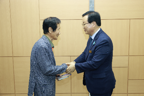 인재육성재단 이사회 (13).JPG