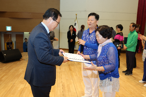 완주체육회장배 건강체조 경연대회 (93).JPG