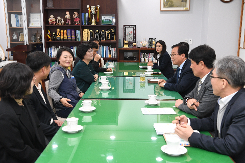김제·무주 공무직 노조 상호 고향사랑기부식 (2).JPG