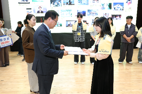 완주아동권리영화제 시상식 (52).JPG