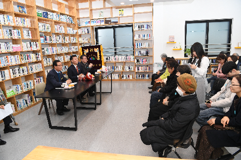 철쭉작은도서관 새단장 재 오픈식 (23).JPG