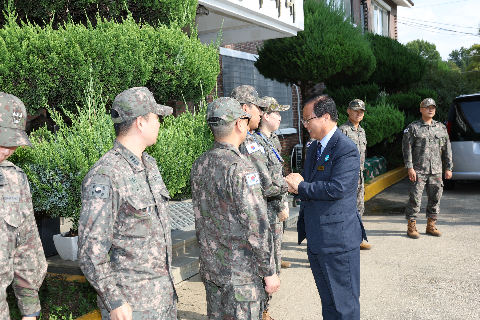 추석맞이 군부대 및 사회복지시설 방문 (29).JPG