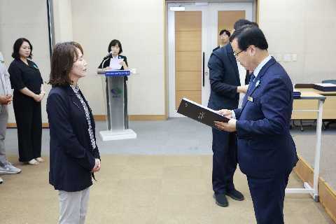 하반기 사령교부 6급이상 (139).JPG