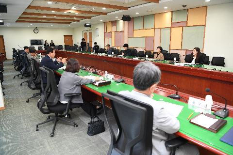 제6차 완주군 계약심의위원회 (37).JPG