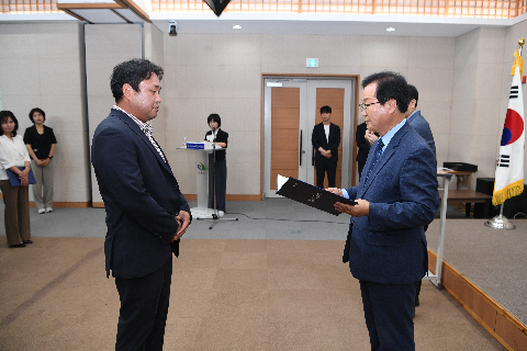 하반기 정기인사 사령교부 (270).JPG