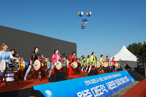 완주 4대도시진입 기념 및 종합운동장 기공식 (30).JPG