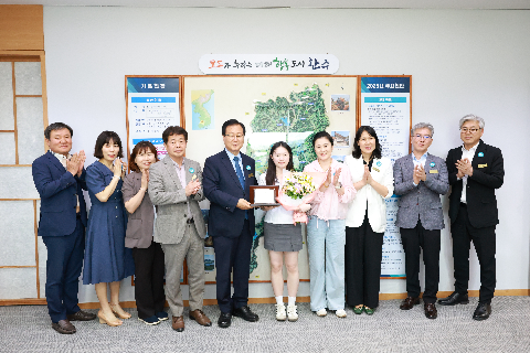 이한나어린이청소년의회의원 1일 군수 위촉식 (14).JPG
