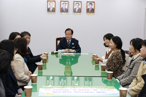 삼봉지구 국공립 어린이집 바자회 성금 전달식 (6).JPG