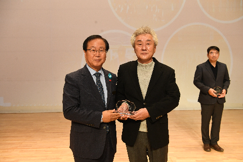 직원월례회 (75).JPG