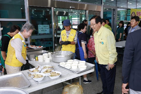 완주군장애인연합회 삼계탕 나눔행사 (9).JPG