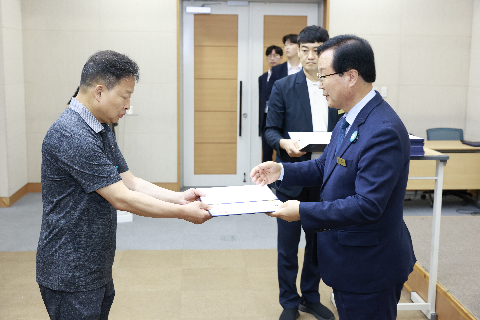 하반기 사령교부 6급이상 (160).JPG
