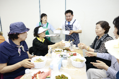상관면 삼계탕 나눔행사 (33).JPG