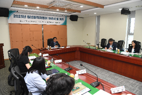 청년정책위원회 위촉식 및 회의 (43).JPG