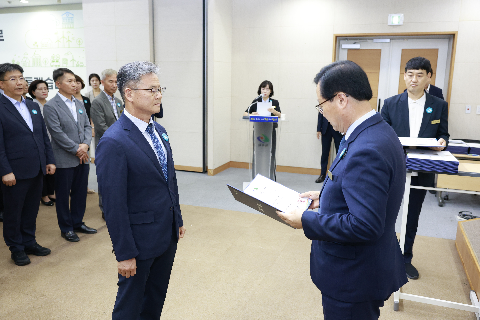 하반기 사령교부 6급이상 (5).JPG