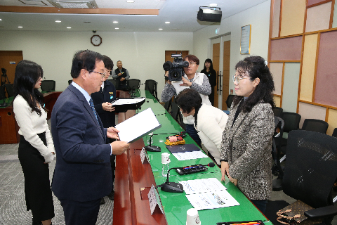 렴군민감사관 위촉식 (26).JPG
