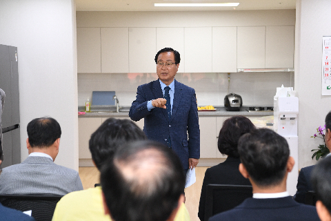 모아미래도 1차 경로당 개소식 (11).JPG