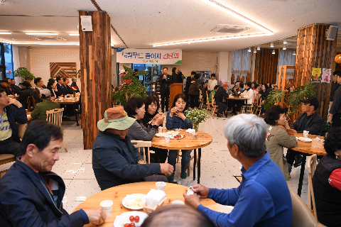 용진농협 직매장 개장13주년 기념행사 (46).JPG