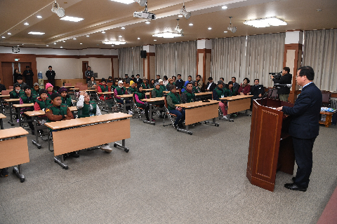 2025년 공공형 계절근로자 환영식 (8).JPG