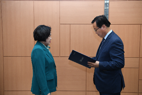 완주경제센터 운영위원회의 (2).JPG